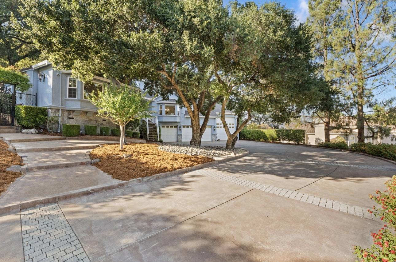 Detail Gallery Image 36 of 40 For 1925 Mantelli Dr, Gilroy,  CA 95020 - 5 Beds | 3/1 Baths