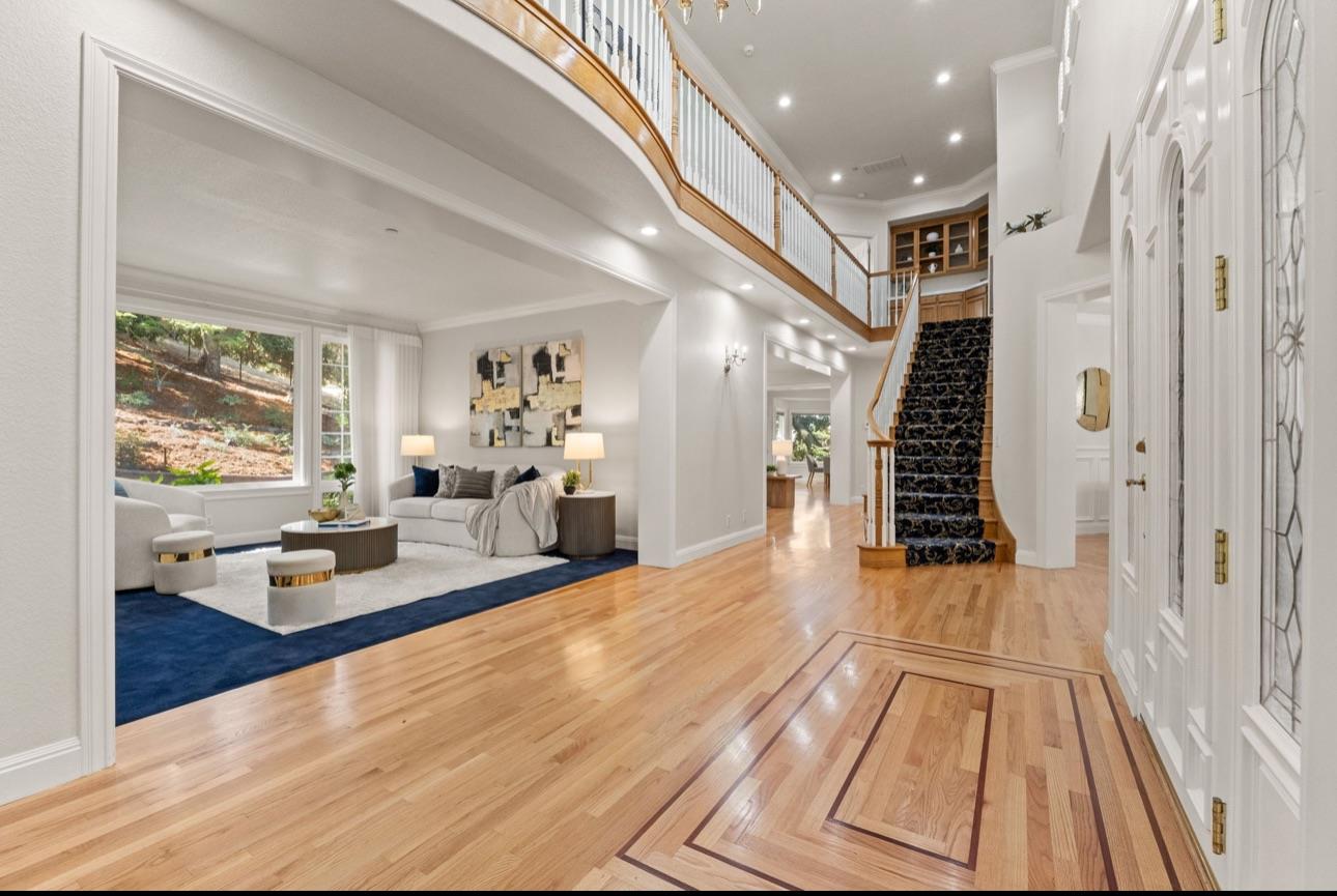 Detail Gallery Image 7 of 40 For 1925 Mantelli Dr, Gilroy,  CA 95020 - 5 Beds | 3/1 Baths