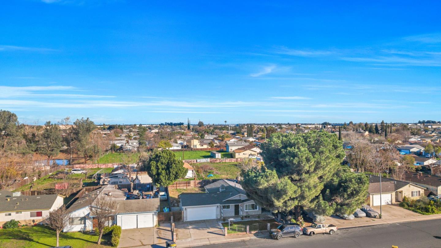 Detail Gallery Image 12 of 12 For 16012 Julie Ln, Lathrop,  CA 95330 - 3 Beds | 2 Baths