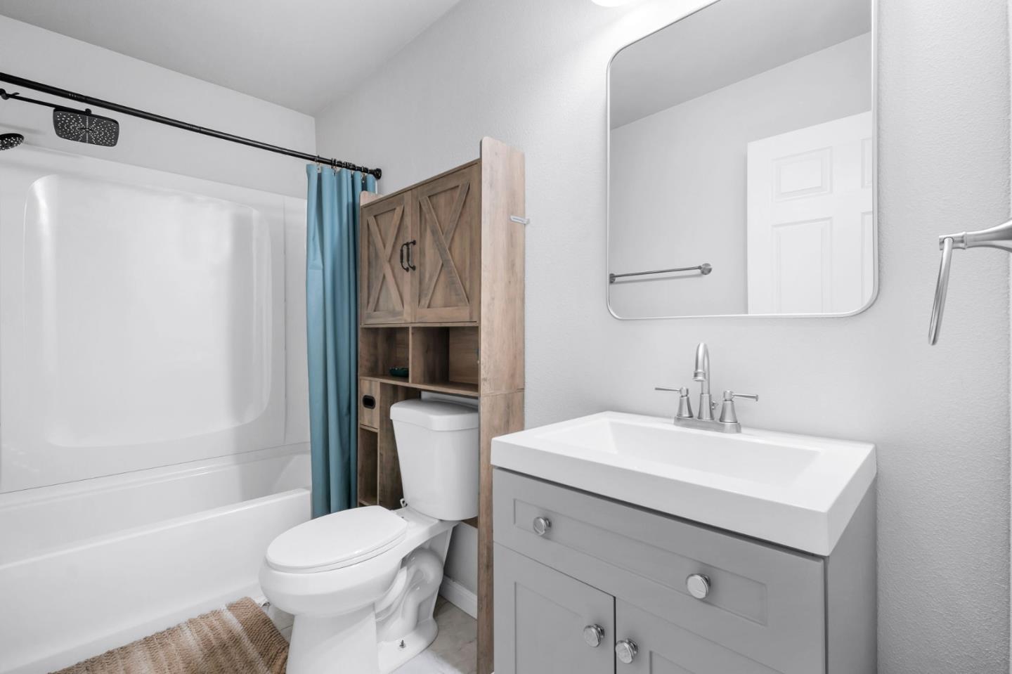 Detail Gallery Image 17 of 22 For 16012 Julie Ln, Lathrop,  CA 95330 - 3 Beds | 2 Baths