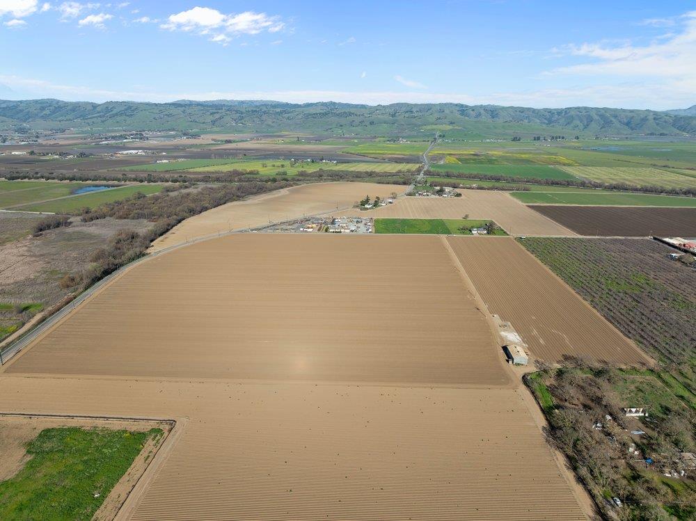 Detail Gallery Image 7 of 17 For 0 Bloomfield Ave, Gilroy,  CA 95020 - – Beds | – Baths