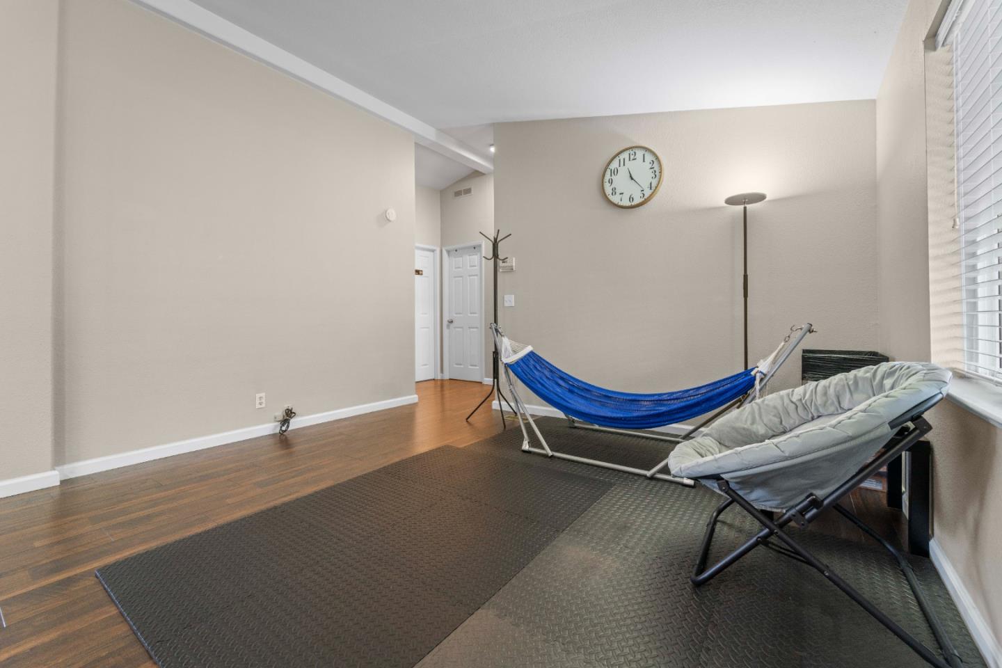 Detail Gallery Image 13 of 27 For 5450 Monterey Rd #15,  San Jose,  CA 95111 - 3 Beds | 2 Baths