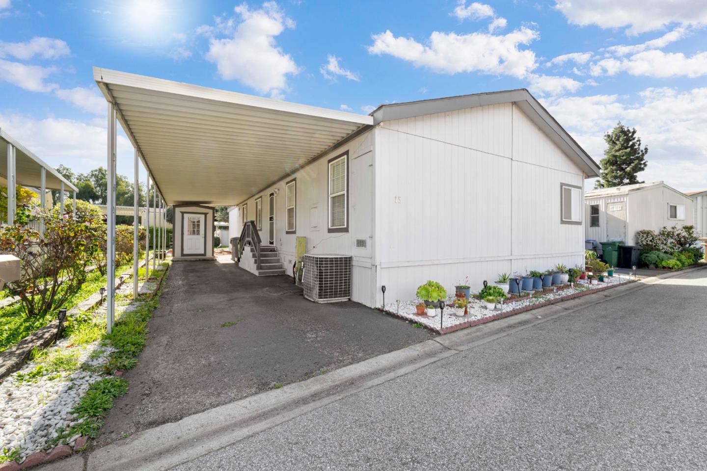 Detail Gallery Image 25 of 27 For 5450 Monterey Rd #15,  San Jose,  CA 95111 - 3 Beds | 2 Baths