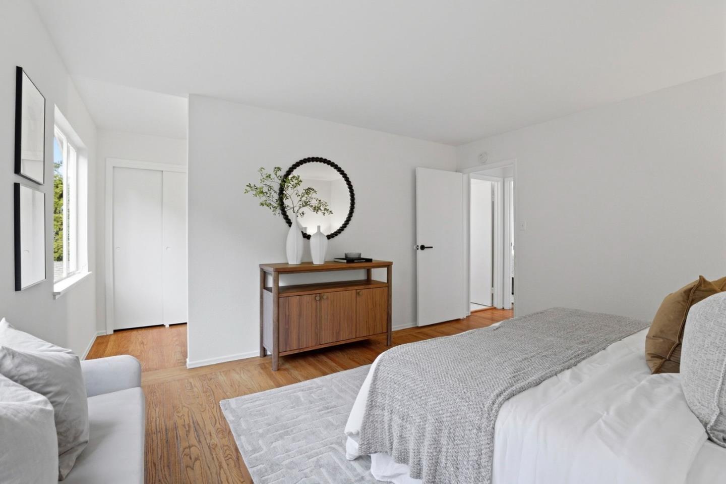 Detail Gallery Image 15 of 22 For 3722 Red Oak Way, Redwood City,  CA 94061 - 3 Beds | 2/1 Baths