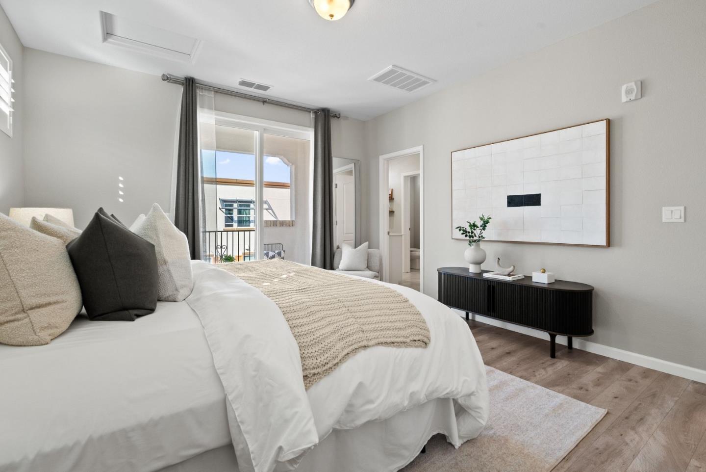 Detail Gallery Image 28 of 60 For 2726 Terni Ct #6,  San Jose,  CA 95111 - 2 Beds | 2/1 Baths