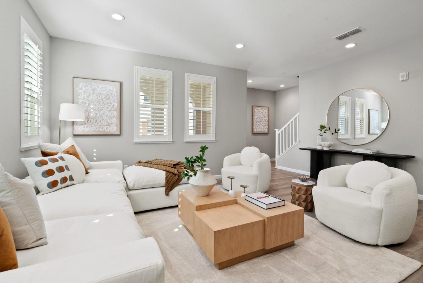 Detail Gallery Image 3 of 60 For 2726 Terni Ct #6,  San Jose,  CA 95111 - 2 Beds | 2/1 Baths