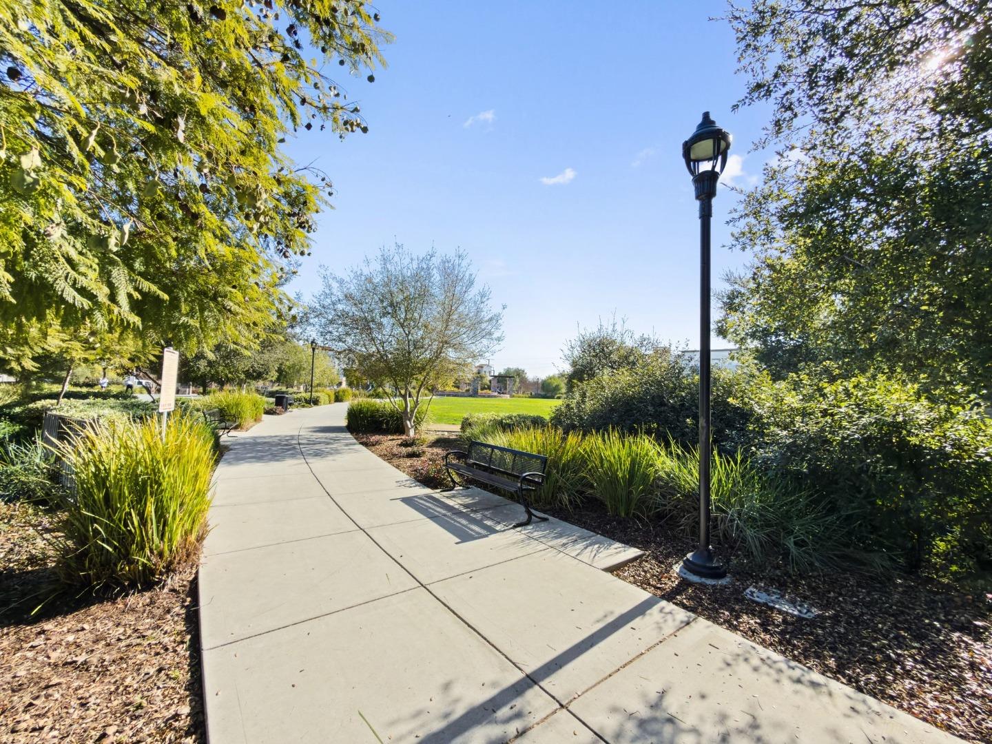 Detail Gallery Image 47 of 60 For 2726 Terni Ct #6,  San Jose,  CA 95111 - 2 Beds | 2/1 Baths