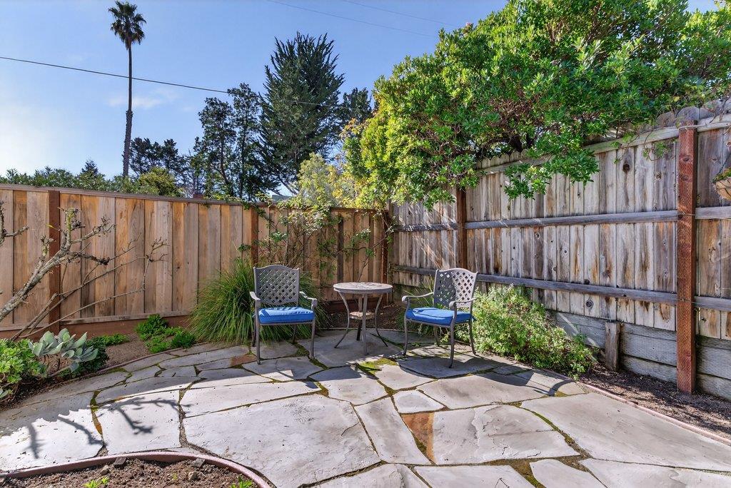 Detail Gallery Image 22 of 28 For 2747 Orchard St, Soquel,  CA 95073 - 3 Beds | 2/1 Baths