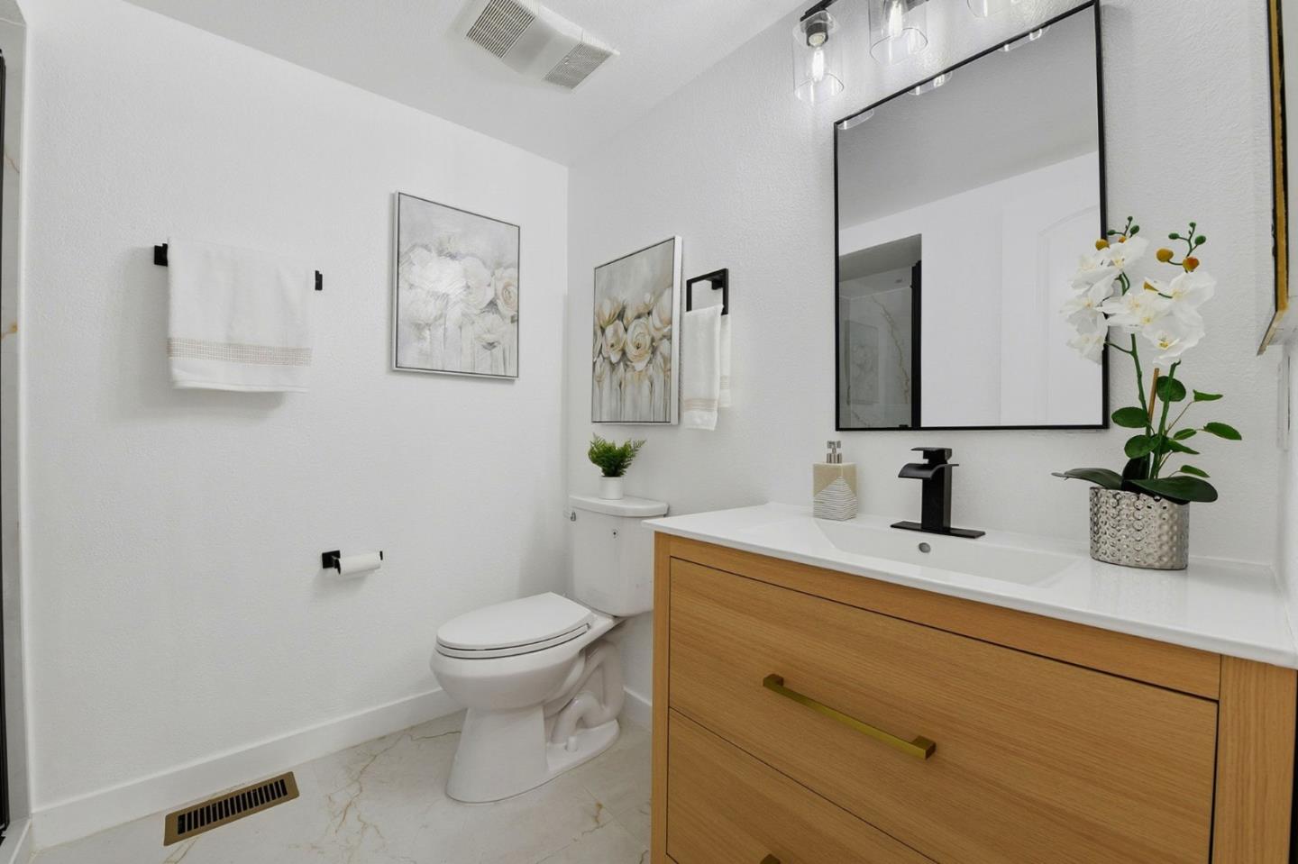 Detail Gallery Image 28 of 37 For 513 Glenmoor Cir, Milpitas,  CA 95035 - 4 Beds | 3 Baths