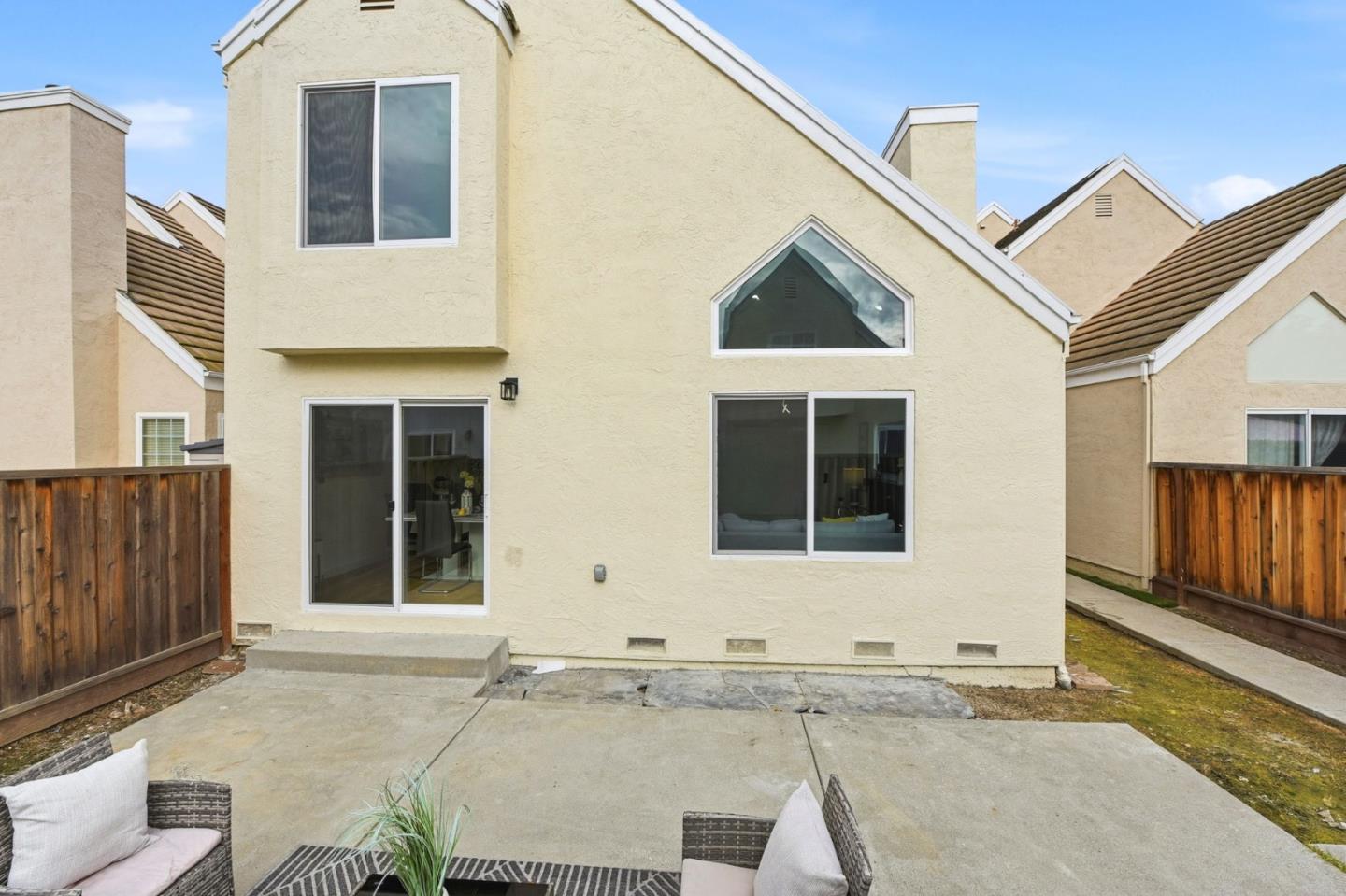 Detail Gallery Image 35 of 37 For 513 Glenmoor Cir, Milpitas,  CA 95035 - 4 Beds | 3 Baths