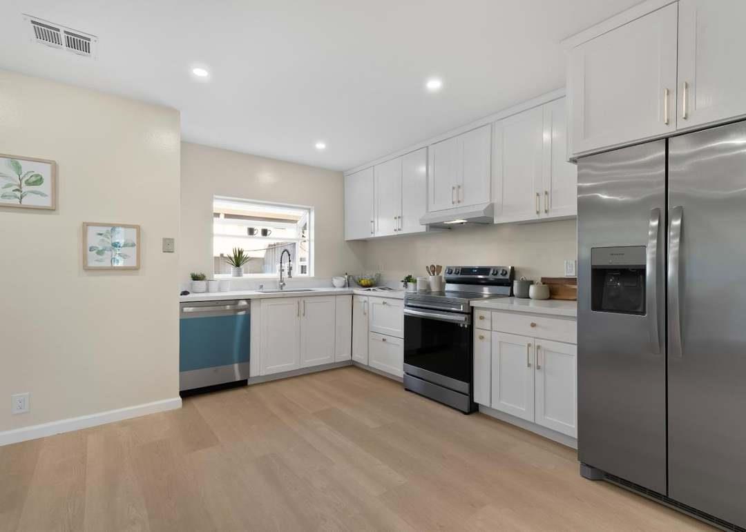 Detail Gallery Image 4 of 25 For 4243 Comet Cir, Union City,  CA 94587 - 3 Beds | 1/1 Baths