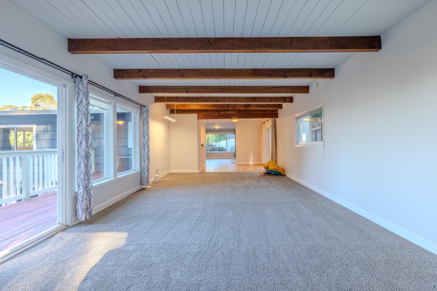 Detail Gallery Image 13 of 31 For 1104 Barcelona Dr, Pacifica,  CA 94044 - 4 Beds | 3 Baths