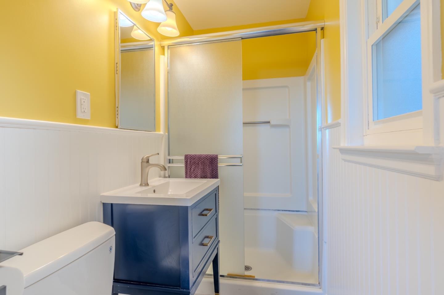 Detail Gallery Image 22 of 31 For 1104 Barcelona Dr, Pacifica,  CA 94044 - 4 Beds | 3 Baths