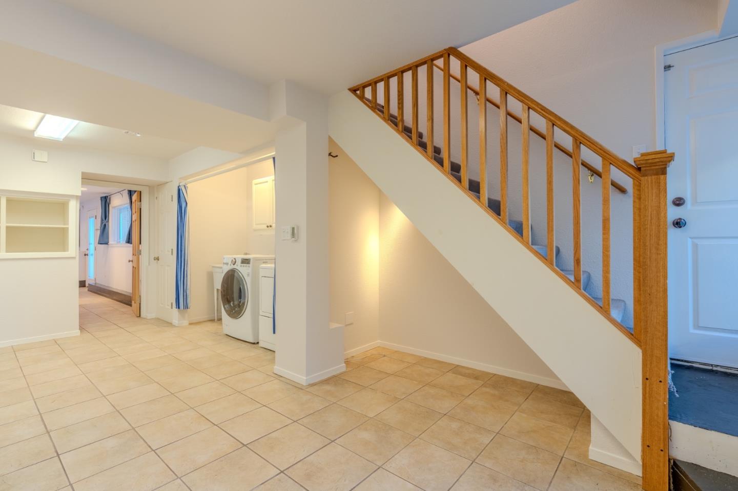 Detail Gallery Image 24 of 31 For 1104 Barcelona Dr, Pacifica,  CA 94044 - 4 Beds | 3 Baths