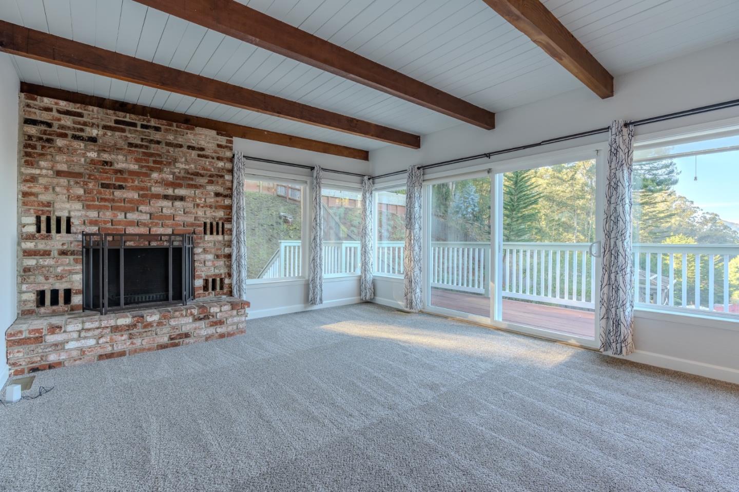 Detail Gallery Image 7 of 31 For 1104 Barcelona Dr, Pacifica,  CA 94044 - 4 Beds | 3 Baths