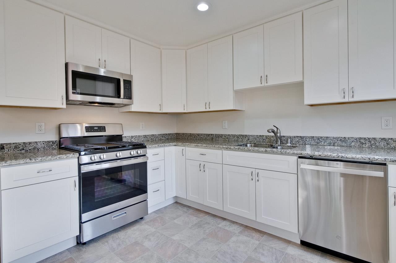 Detail Gallery Image 5 of 12 For 2872 Manda Dr, San Jose,  CA 95124 - 4 Beds | 2 Baths