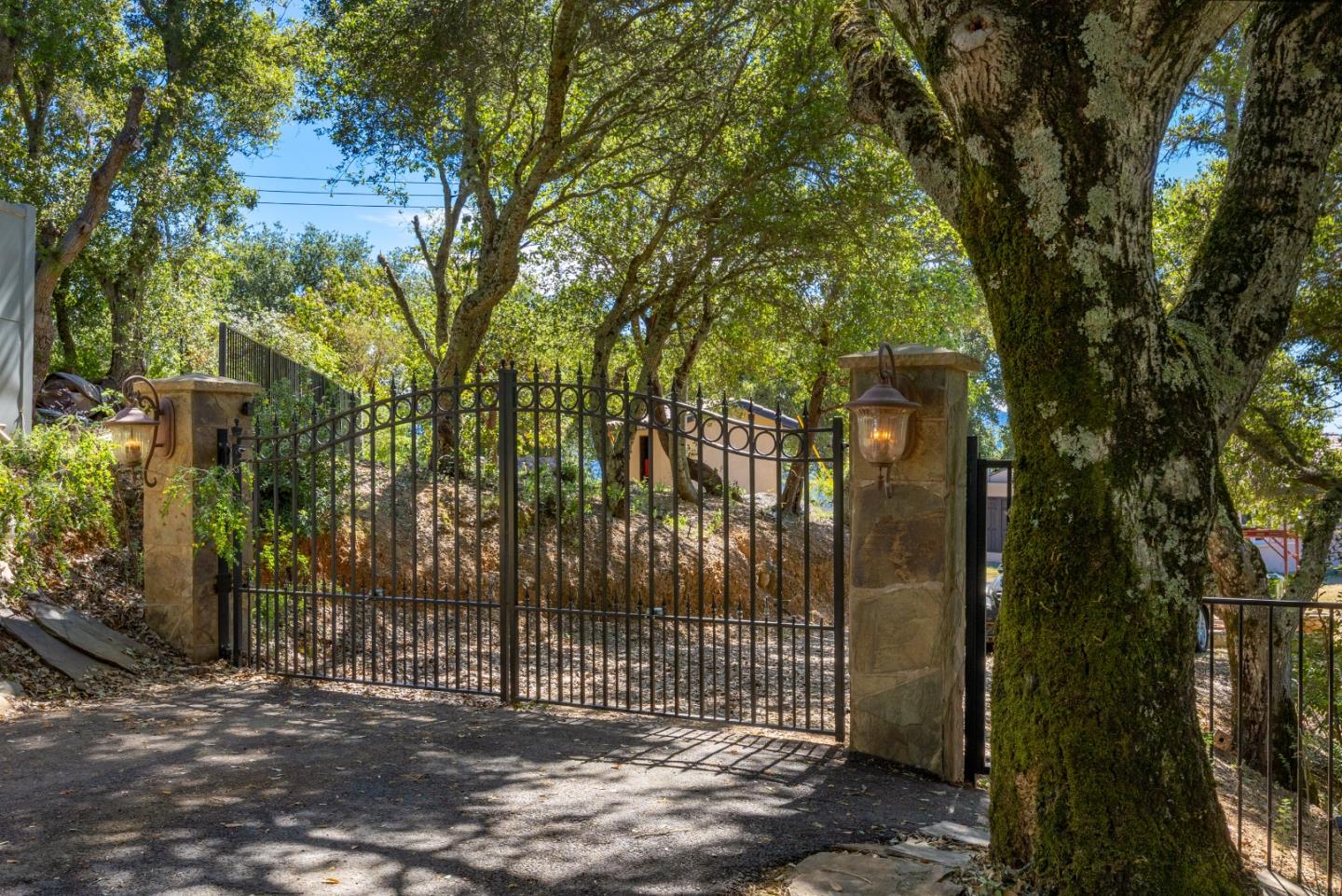 Detail Gallery Image 30 of 35 For 19375 Montevina Rd, Los Gatos,  CA 95033 - 2 Beds | 2 Baths