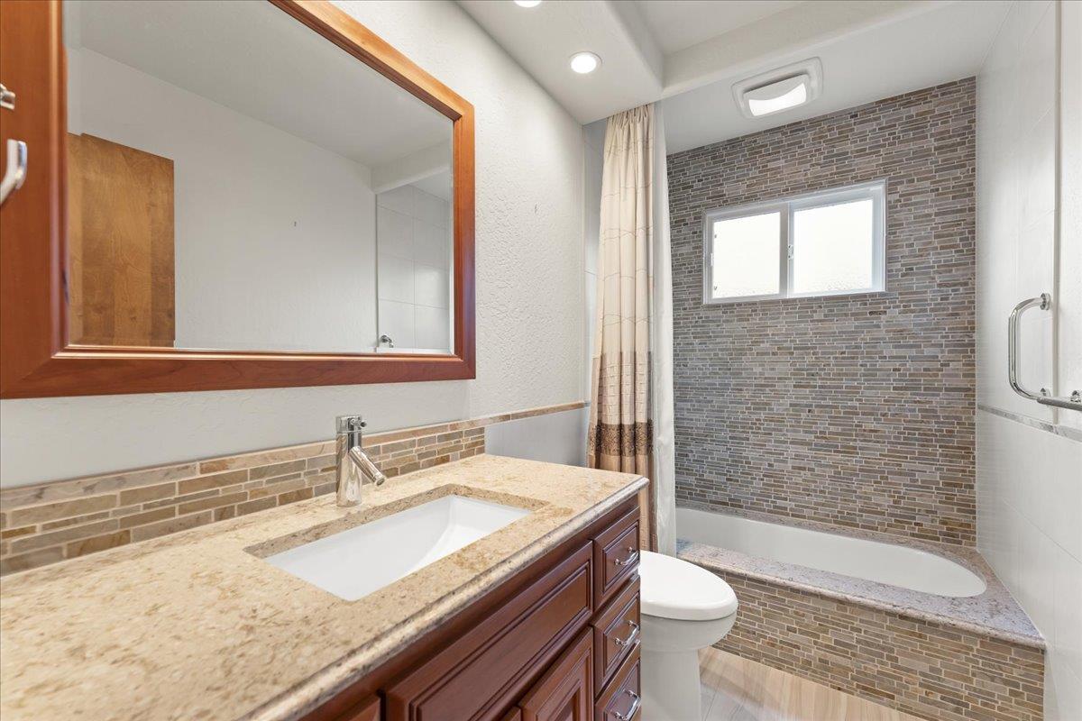 Detail Gallery Image 16 of 46 For 2638 Park Wilshire Dr, San Jose,  CA 95124 - 5 Beds | 3 Baths