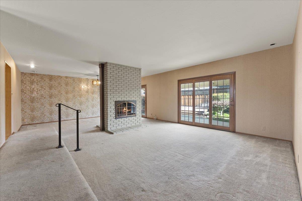 Detail Gallery Image 4 of 46 For 2638 Park Wilshire Dr, San Jose,  CA 95124 - 5 Beds | 3 Baths