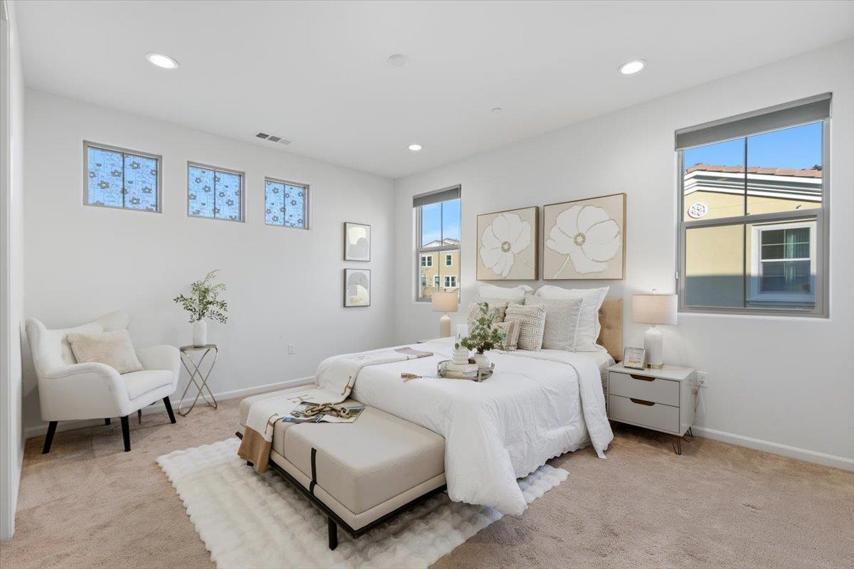 Detail Gallery Image 18 of 32 For 1989 Trento Loop, Milpitas,  CA 95035 - 2 Beds | 2/1 Baths