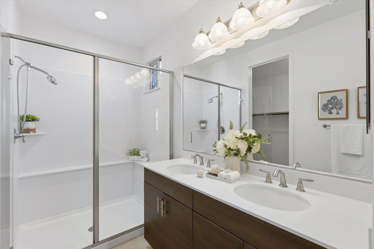 Detail Gallery Image 20 of 32 For 1989 Trento Loop, Milpitas,  CA 95035 - 2 Beds | 2/1 Baths