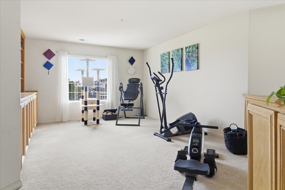 Detail Gallery Image 32 of 42 For 34 Whitman Cir, Salinas,  CA 93906 - 4 Beds | 3 Baths