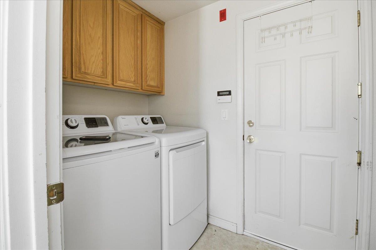 Detail Gallery Image 35 of 42 For 34 Whitman Cir, Salinas,  CA 93906 - 4 Beds | 3 Baths