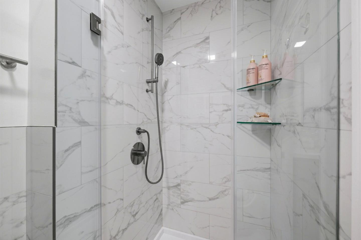 Detail Gallery Image 22 of 38 For 200 Elm St #112,  San Mateo,  CA 94401 - 3 Beds | 2 Baths