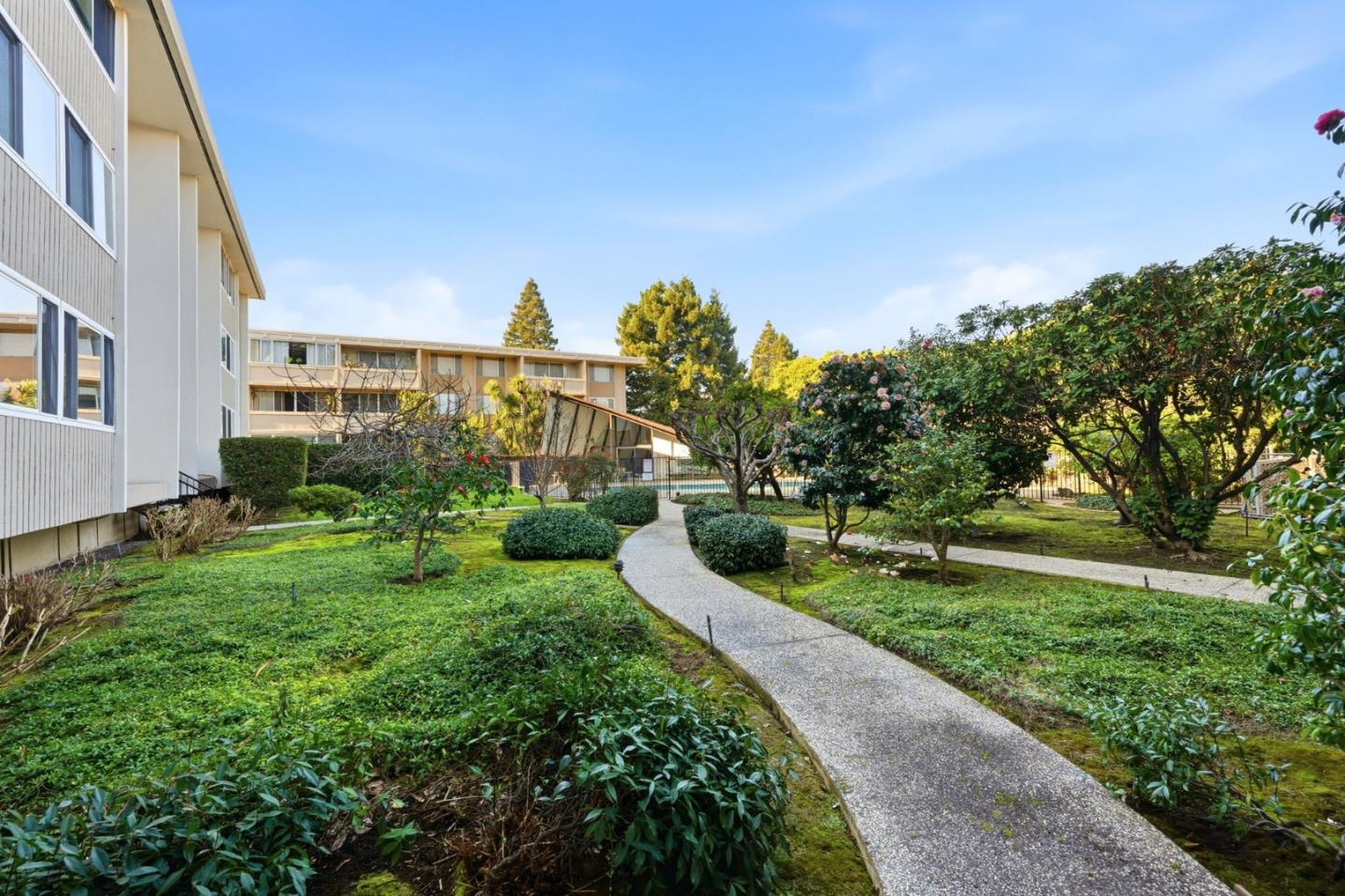 Detail Gallery Image 34 of 38 For 200 Elm St #112,  San Mateo,  CA 94401 - 3 Beds | 2 Baths