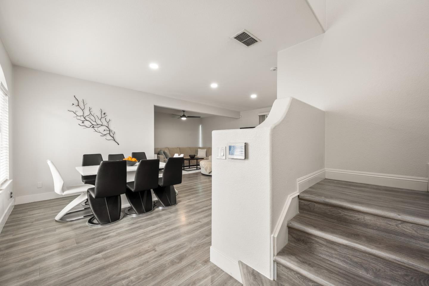 Detail Gallery Image 20 of 56 For 2372 Donner Pass Ave, Sacramento,  CA 95835 - 4 Beds | 2 Baths