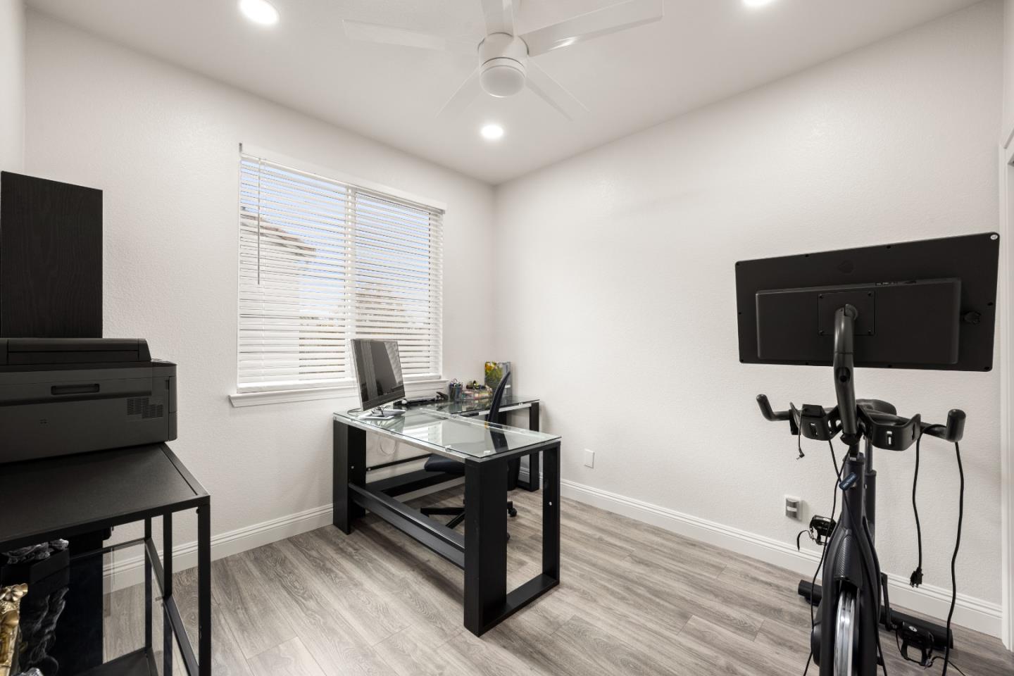 Detail Gallery Image 21 of 56 For 2372 Donner Pass Ave, Sacramento,  CA 95835 - 4 Beds | 2 Baths