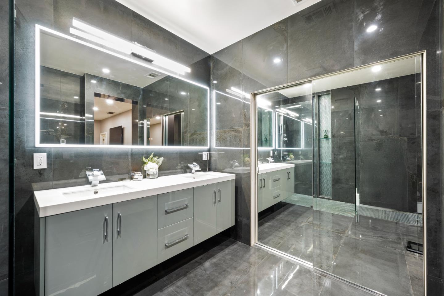 Detail Gallery Image 39 of 56 For 2372 Donner Pass Ave, Sacramento,  CA 95835 - 4 Beds | 2 Baths