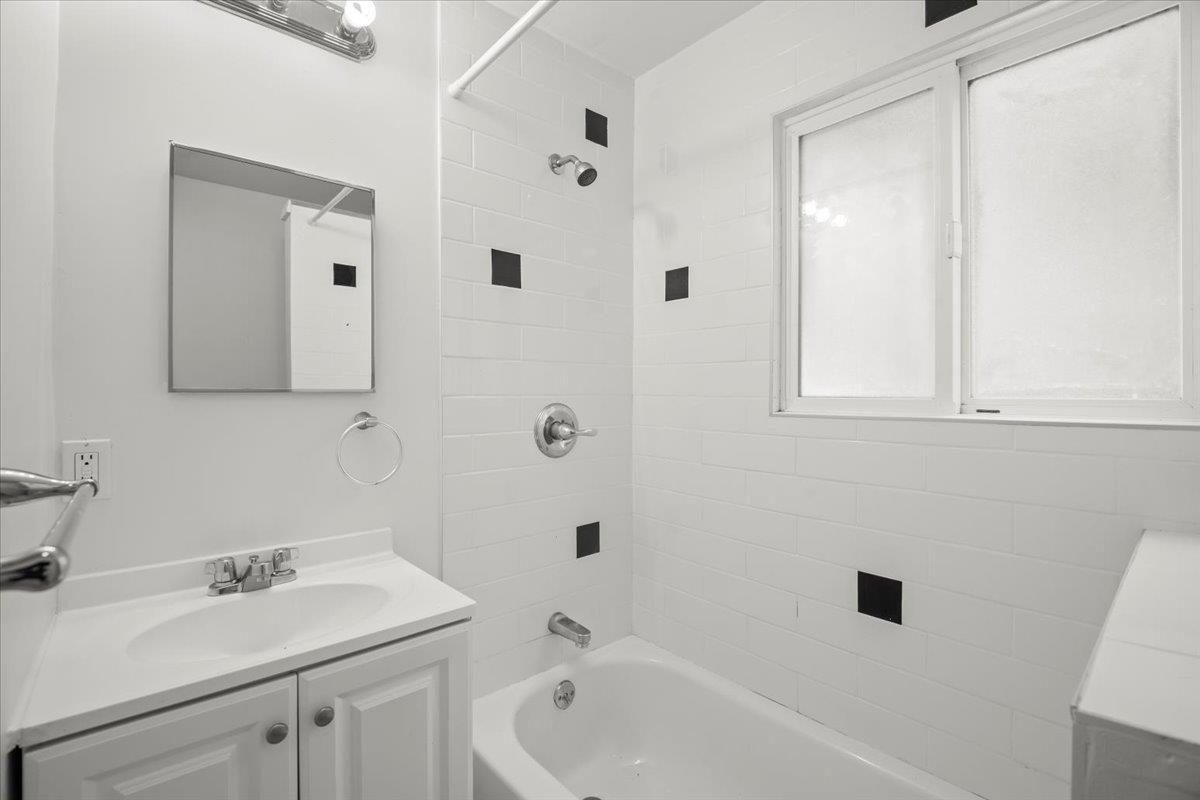 Detail Gallery Image 13 of 16 For 968 Addison St, Berkeley,  CA 94710 - – Beds | – Baths