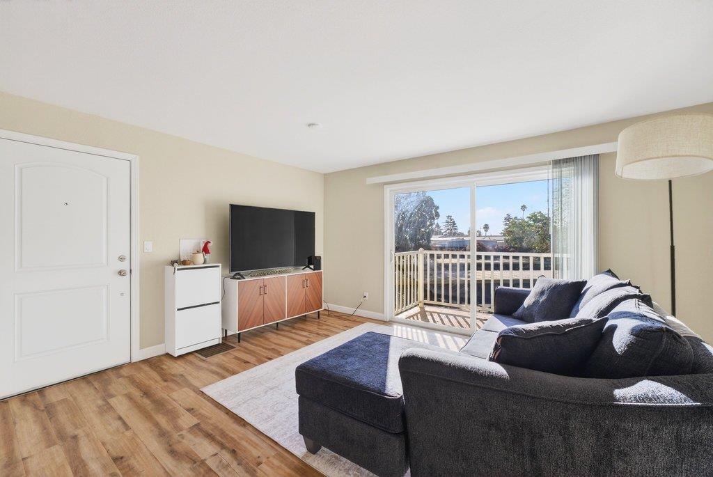 Detail Gallery Image 8 of 26 For 755 14th Ave #802,  Santa Cruz,  CA 95062 - 2 Beds | 1 Baths