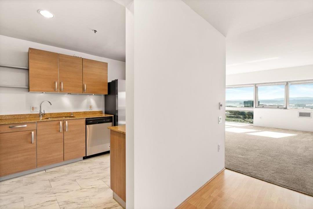 Detail Gallery Image 14 of 31 For 1 Mandalay Pl #1007,  South San Francisco,  CA 94080 - 1 Beds | 1 Baths