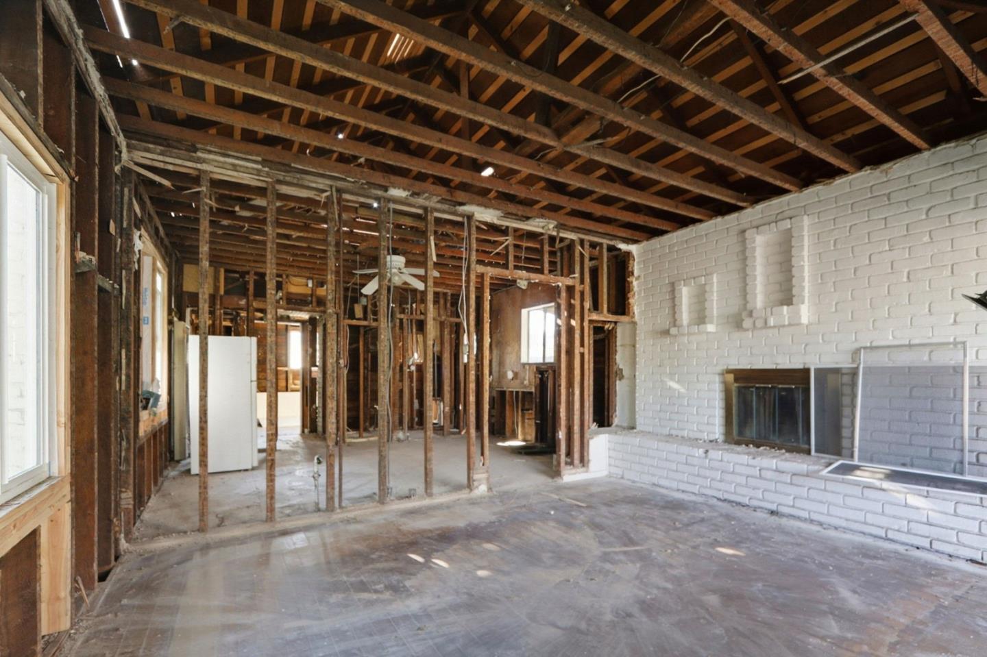 Detail Gallery Image 10 of 25 For 160 Pierce Ave, San Jose,  CA 95110 - 1 Beds | 1 Baths