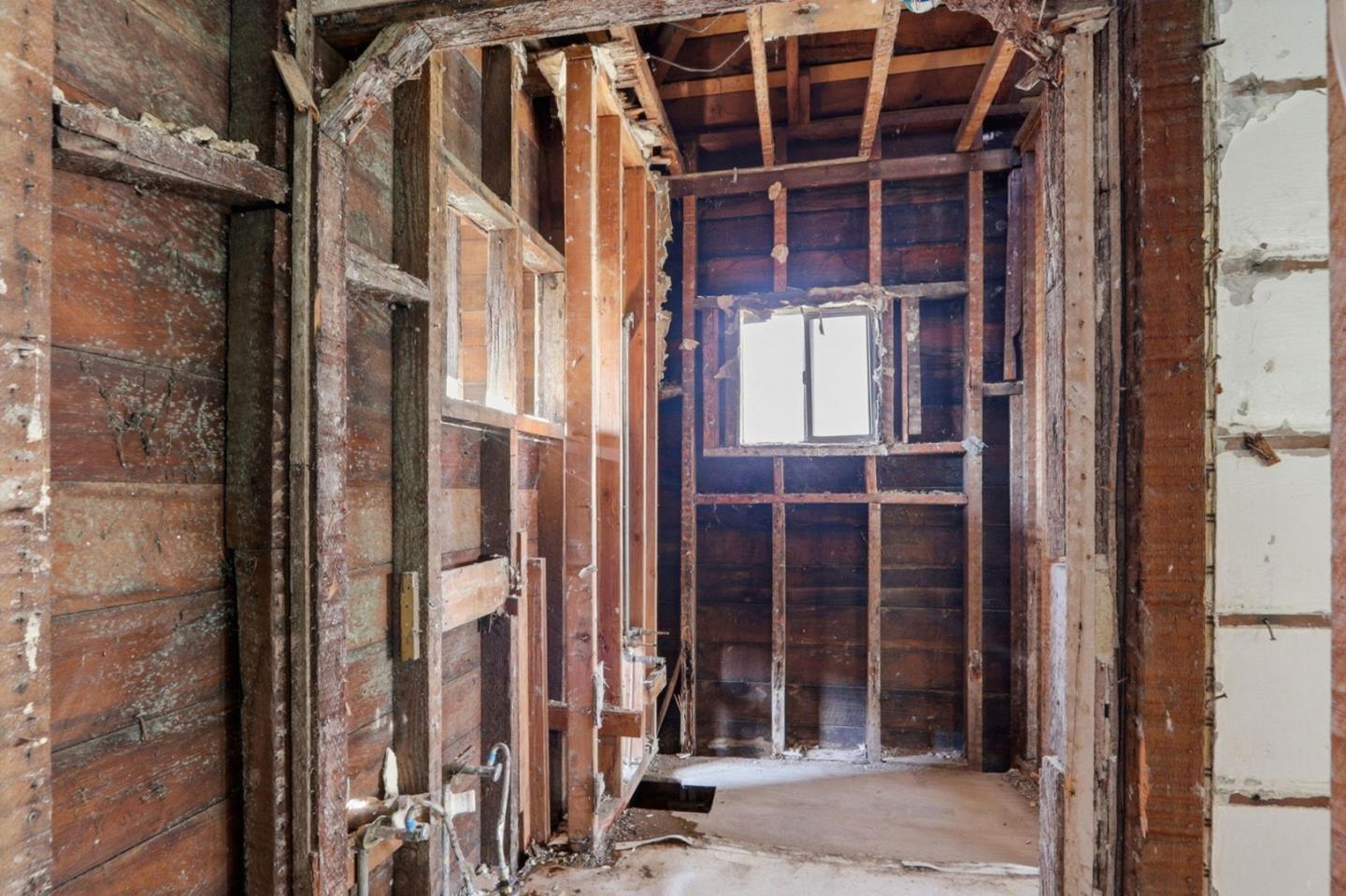 Detail Gallery Image 11 of 25 For 160 Pierce Ave, San Jose,  CA 95110 - 1 Beds | 1 Baths