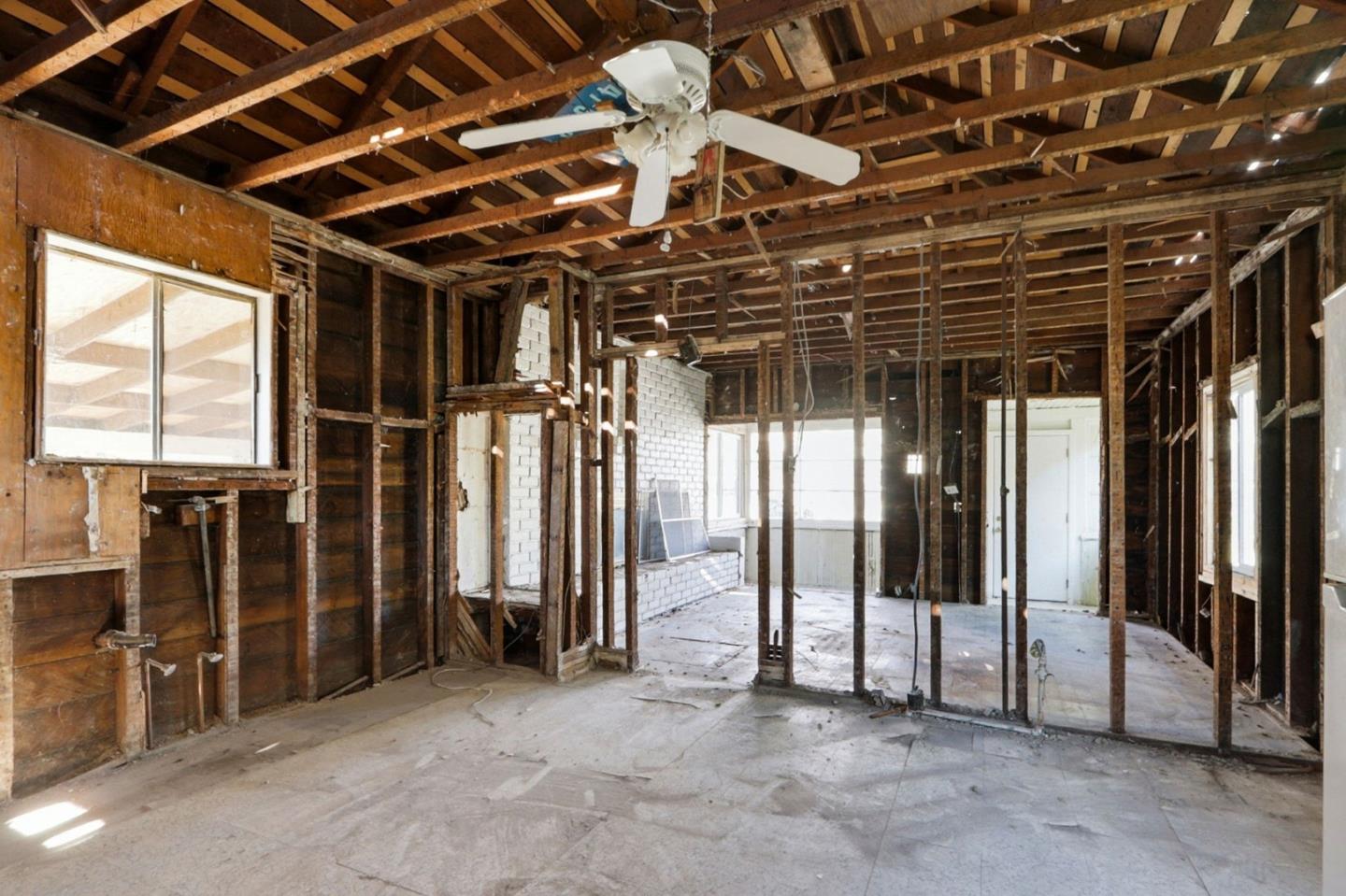 Detail Gallery Image 22 of 25 For 160 Pierce Ave, San Jose,  CA 95110 - 1 Beds | 1 Baths