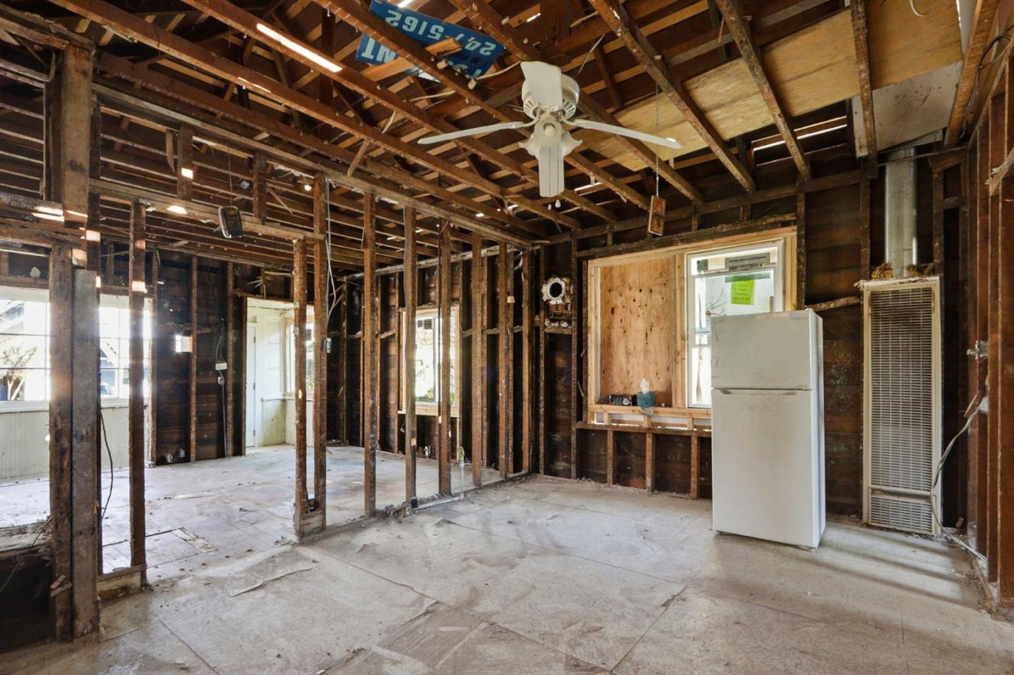 Detail Gallery Image 24 of 25 For 160 Pierce Ave, San Jose,  CA 95110 - 1 Beds | 1 Baths