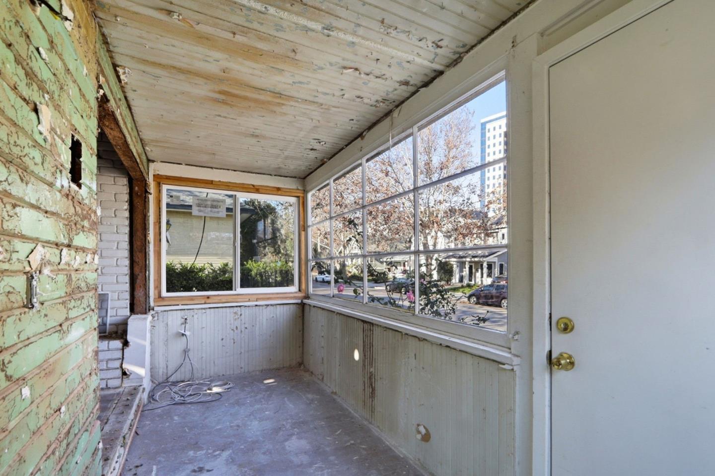 Detail Gallery Image 7 of 25 For 160 Pierce Ave, San Jose,  CA 95110 - 1 Beds | 1 Baths