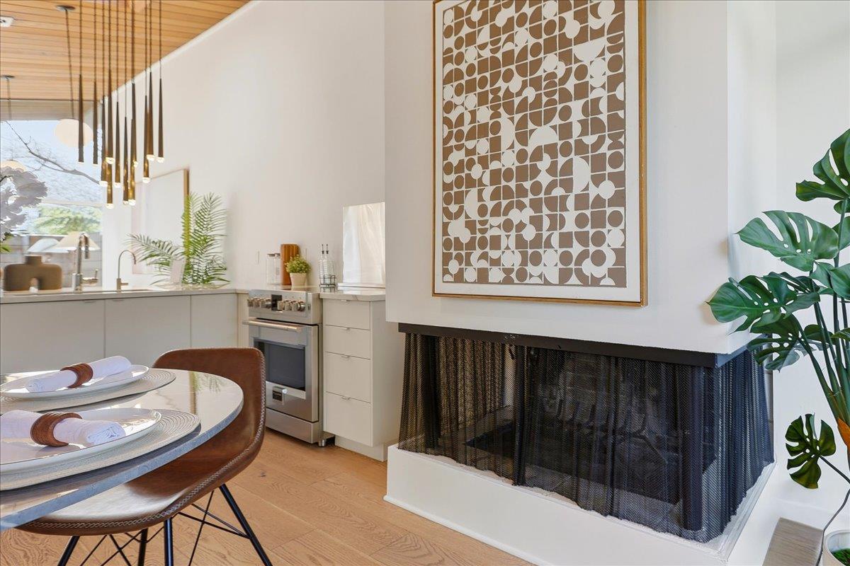 Detail Gallery Image 17 of 47 For 127 Greenmeadow Way, Palo Alto,  CA 94306 - 2 Beds | 2 Baths