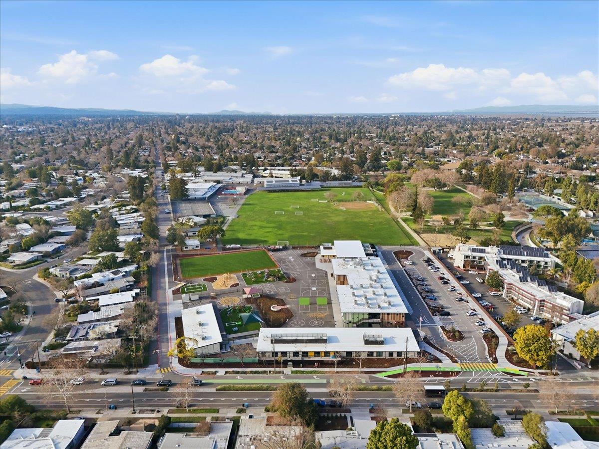 Detail Gallery Image 43 of 47 For 127 Greenmeadow Way, Palo Alto,  CA 94306 - 2 Beds | 2 Baths