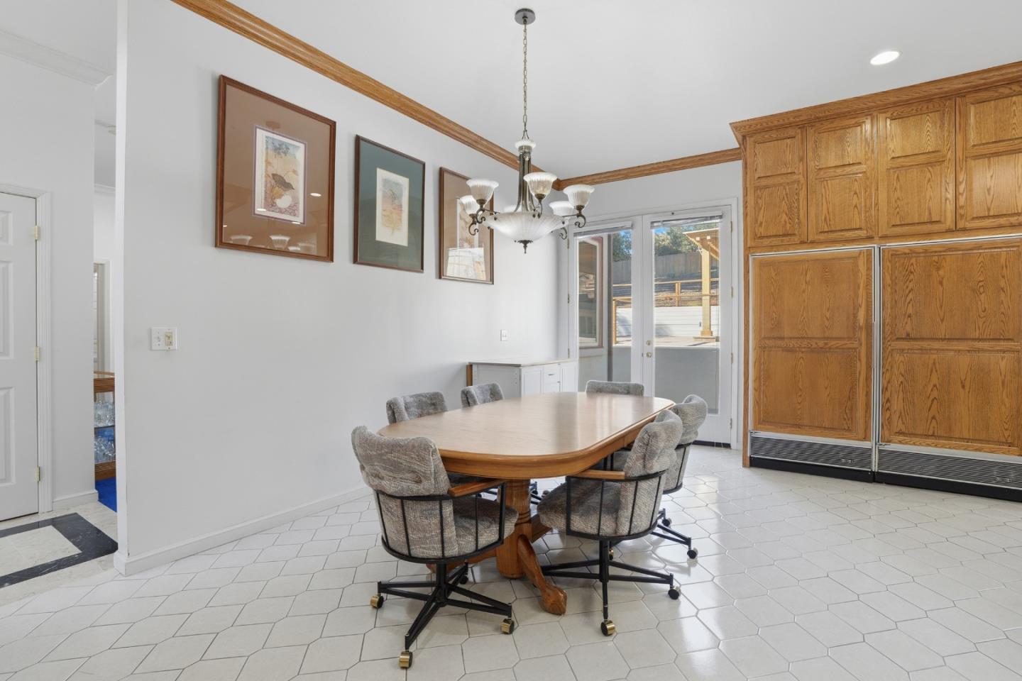 Detail Gallery Image 18 of 71 For 544 Sunset Way, Redwood City,  CA 94062 - 6 Beds | 5 Baths