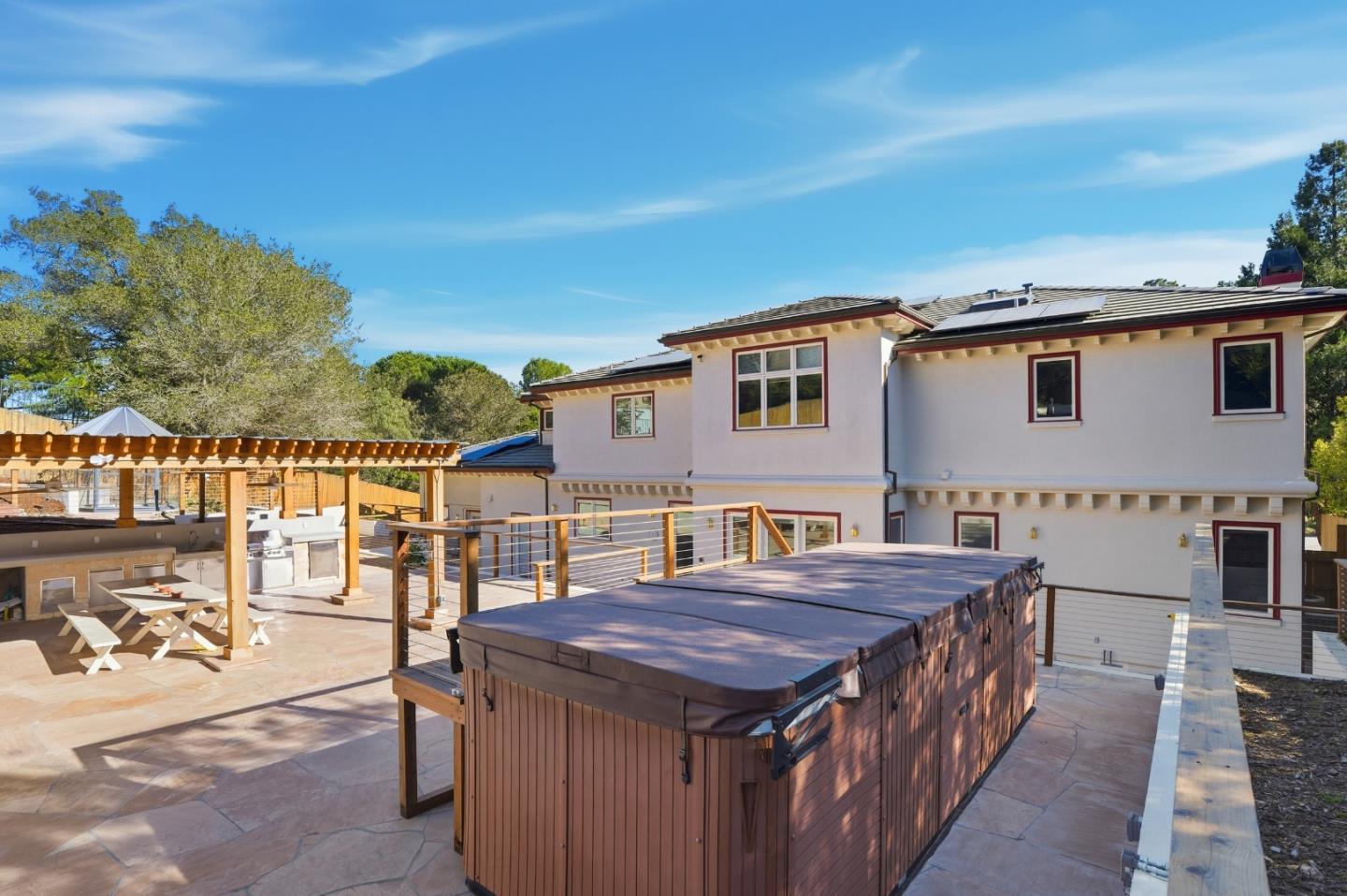 Detail Gallery Image 25 of 71 For 544 Sunset Way, Redwood City,  CA 94062 - 6 Beds | 5 Baths