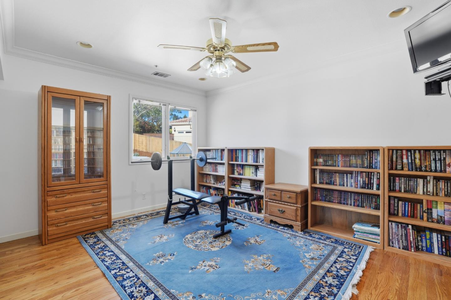 Detail Gallery Image 40 of 71 For 544 Sunset Way, Redwood City,  CA 94062 - 6 Beds | 5 Baths