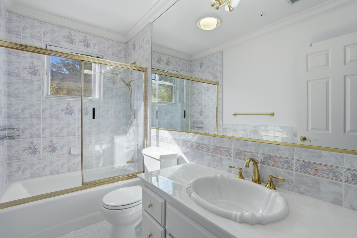 Detail Gallery Image 51 of 71 For 544 Sunset Way, Redwood City,  CA 94062 - 6 Beds | 5 Baths