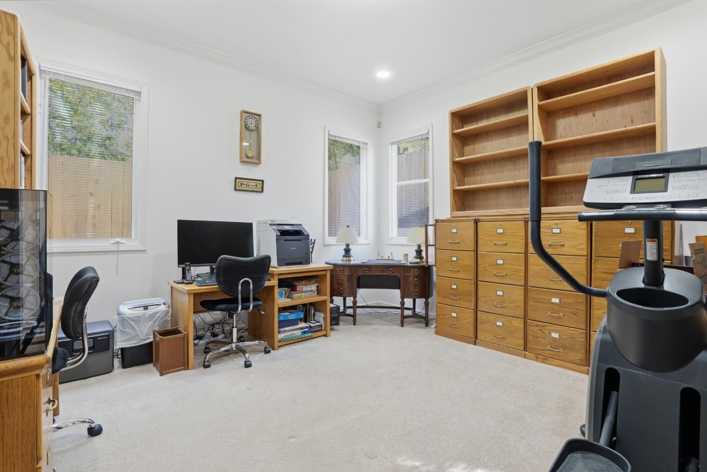 Detail Gallery Image 54 of 71 For 544 Sunset Way, Redwood City,  CA 94062 - 6 Beds | 5 Baths