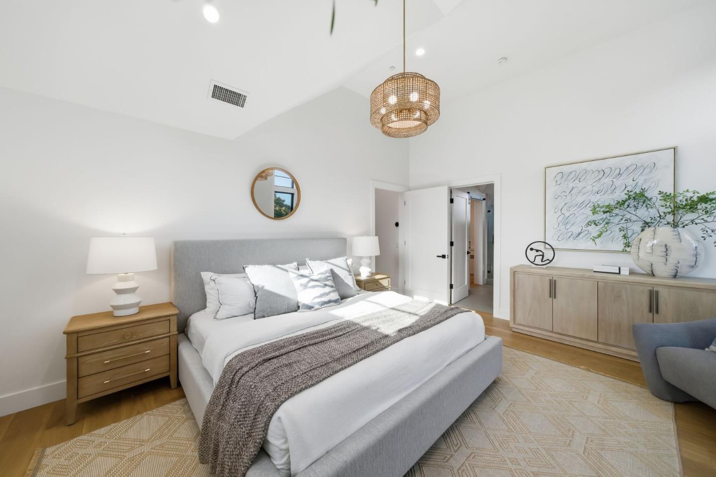 Detail Gallery Image 30 of 57 For 1908 Devereux Dr, Burlingame,  CA 94010 - 4 Beds | 3/1 Baths