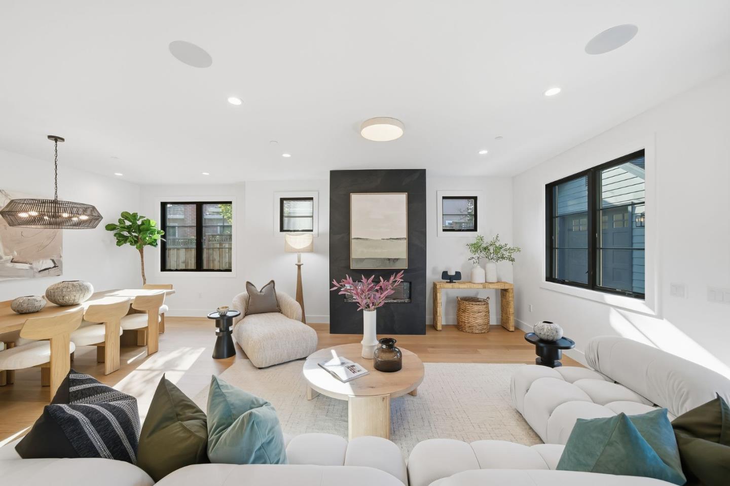 Detail Gallery Image 7 of 57 For 1908 Devereux Dr, Burlingame,  CA 94010 - 4 Beds | 3/1 Baths