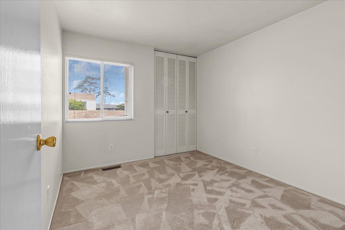 Detail Gallery Image 14 of 26 For 3137 Seacrest Ave #17,  Marina,  CA 93933 - 3 Beds | 1/2 Baths